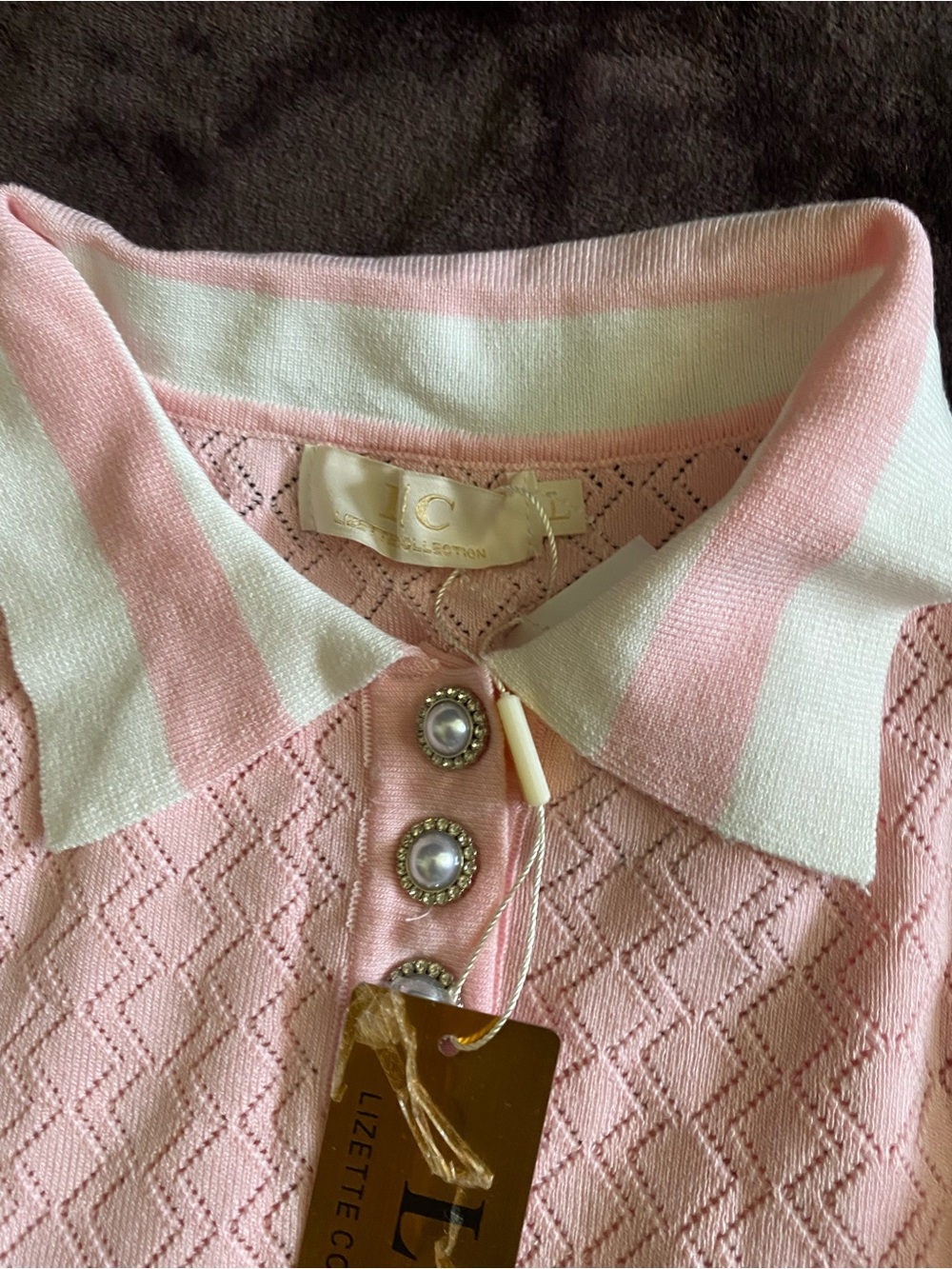 Light Pink Collared Knit Top & Pleated Skirt Set - Picture 2 of 3